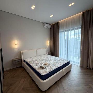 Оренда 2 кімнатної квартири  ЖК Панорама  з терасою та власноюділянкою