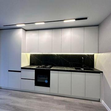 Велика 1-кімнатна Княгинин , центр ЖК Княгинин