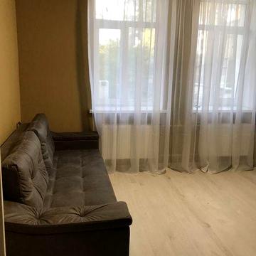 новострой Павла Кравцова Сдам красивую 1 комнатную квартиру