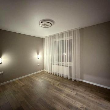 4-кімнатна квартира з новим ремонтом. Ніхто не жив