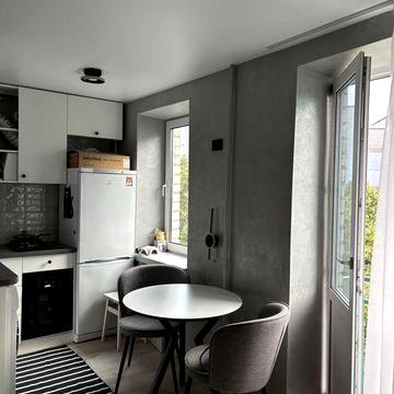 Здам  комфортну сучасну квартиру після ремонту в центрі міста.