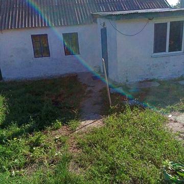 Продам будинок в селі Мачухи ,до остановки транспорту 800 метрів