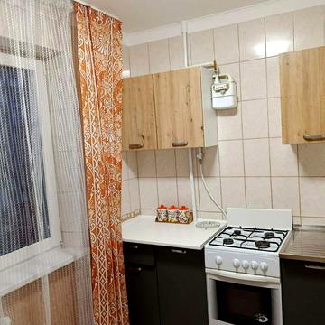 Здам в довгострокову оренду однокімнатну квартиру.