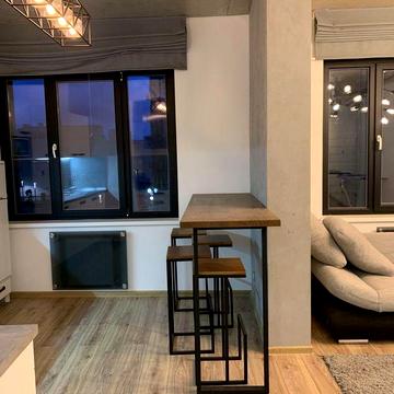 Аренда  длительно стильной студии Каманина 3 этаж система умный дом