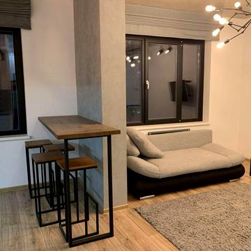 Аренда  длительно стильной студии Каманина 3 этаж система умный дом