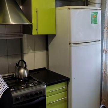 Сдается 2х комнатная кв (3 комната закрыта)срок