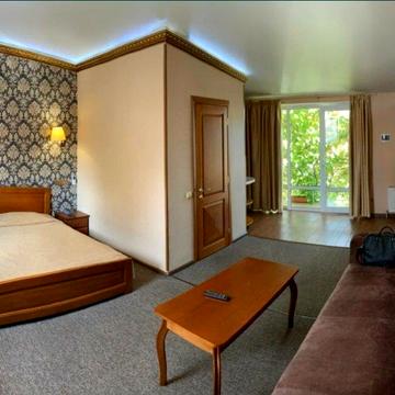 Мала Арнаутська вул., 15