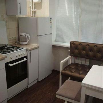 Продам чудову квартиру/ЮТЗ/перший поверх