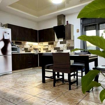 Продаж нового будинку у Підгородне