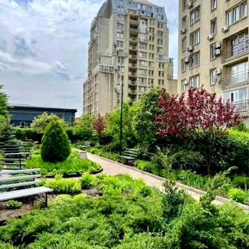 Продам 4х комнатную квартиру на Слобожанском