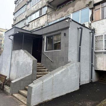 Здається 1 к кв, пр. О. Поля, Мініна,