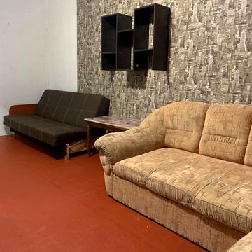 Чорнобильська вул., 10