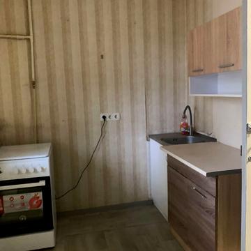 Чорнобильська вул., 10