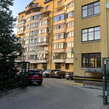 Оренда 3 кімнатноі новобудови вул Героїв Крут(Новий Львів).