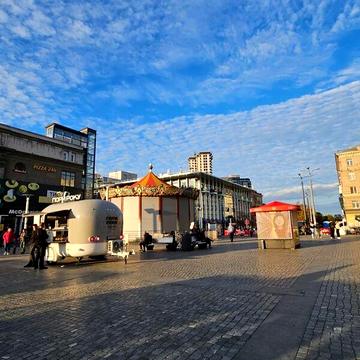 Продаж 3к Квартира Мостова вулиця