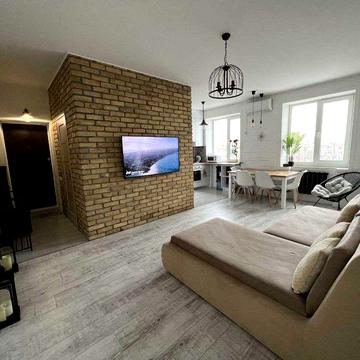 Продаж квартири з ремонтом в Центрі Соборний парк