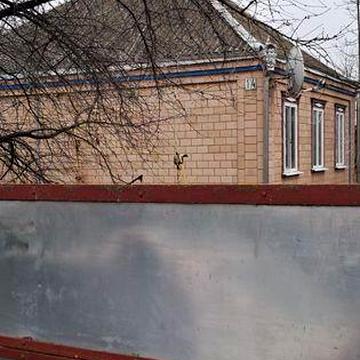 Продаж будинку в центрі селеща Драбів