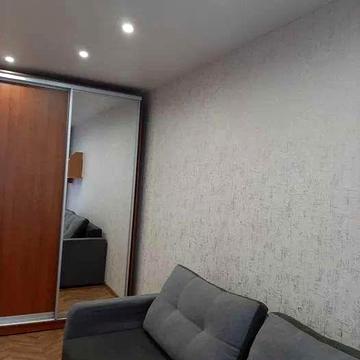 Сдам 1 кв метро Спортивная Защитн.Украины 5000 гр.