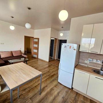 Здається 2ох кімнатна студія район Вовчинецька