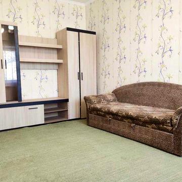 Продам 3-кімнатну квартиру район військомату з А/О. Власник.