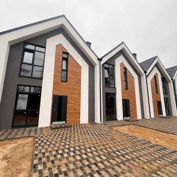 Таунхаус з цегли в Ірпені - р-н Адміралу. | ГАЗ, міські комунікації