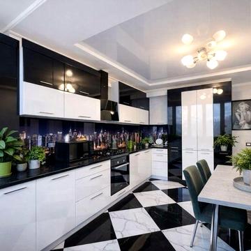 Продаж! Трикімнатна квартира вул.Стрийська! Терміново