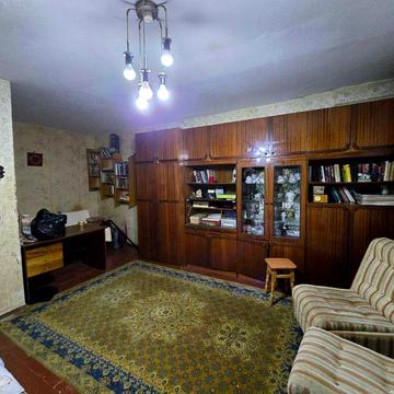 1-кімнатна  | 1го Травня | 3 поверх