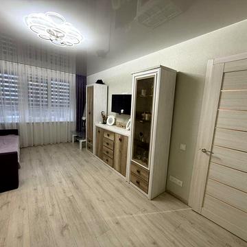 Трикімнатна квартира жд вокзал