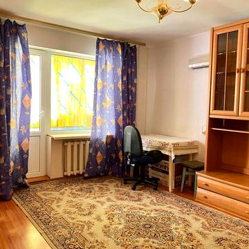 Горлівська вул., 38/40