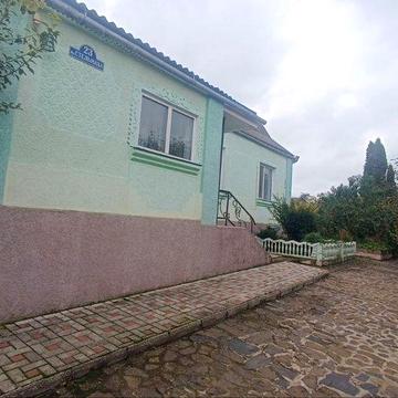 Продам хату в м.Хмільник