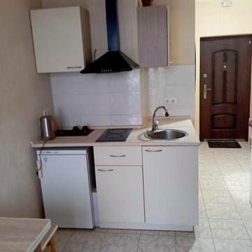 Без комиссии, квартира между метро Демеевская или Выдубичи