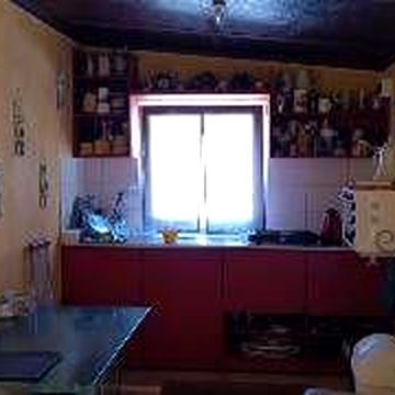 Земельна ділянка з дачним будинком.