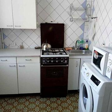 Сдам 2 кім в  3х кімнатній квартири