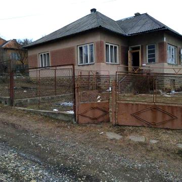 Житловий будинок на Закарпатті