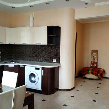 Дніпровська набережна вул., 19-А