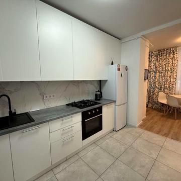 Простора квартира в ЖК Софія, Молодіжна 7