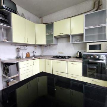 Сдаётся 2х ком-я квартира в сталинке в центре на ул. Успенская/Преобра