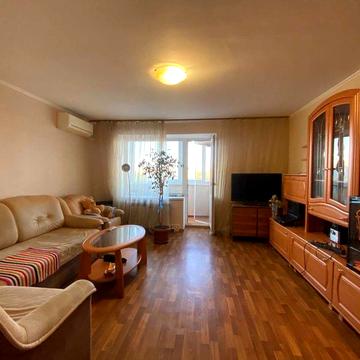 Продаж трикімнатної квартири Центр. Сертифікат