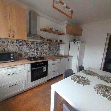 Сдам. Трёхкомнатная квартира на Таирова.