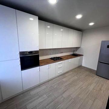 Здам сучасну 3х кімнатну квартиру студію в Центрі!