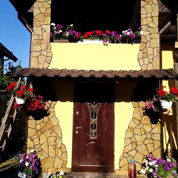 Продам будинок  близько біля центру міста