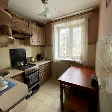 Терміновий продаж 1 кімнатної квартири на борщагівці