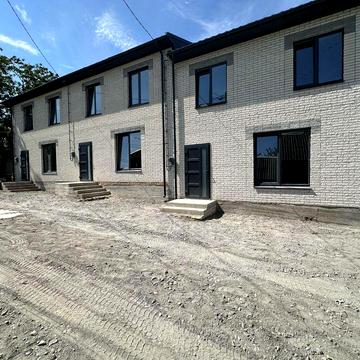 Таунхаус 75 кв.м 2 кімнати, власна земля Замостя