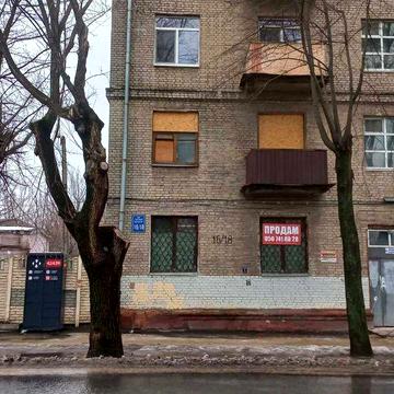 Продам 3 ком. кв-ру  м. Защитников Украины, ул. Ш. Руставелли