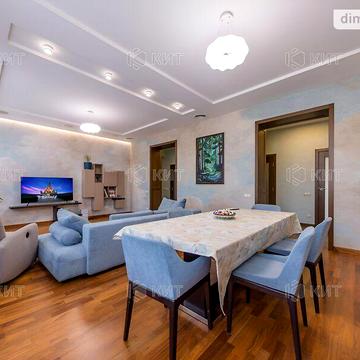 Довгострокова оренда 5к Квартира Чернишевська вулиця