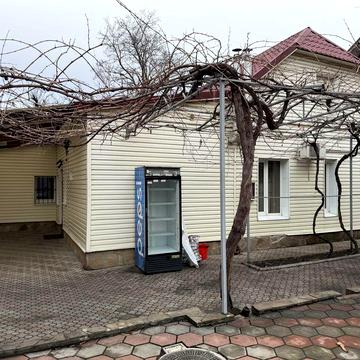 Фасадный дом по улице Щорса Черемушки