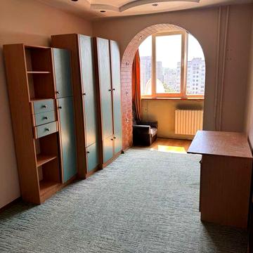 Гарна світла квартира в цегляному будинку - вул. Мазепи