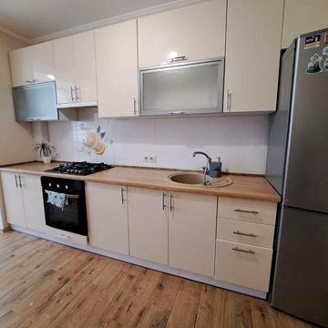 Сучасна 1 кімнатна квартира на Озерній