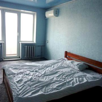 Сдам Квартиру, 2 комнаты, Кривой Рог, центр, ост. Лицей