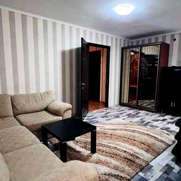 Зручна студія 1-й поверх поруч трц Київ